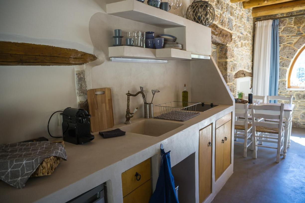 To Spiti Mas Apartment Sougia Bagian luar foto