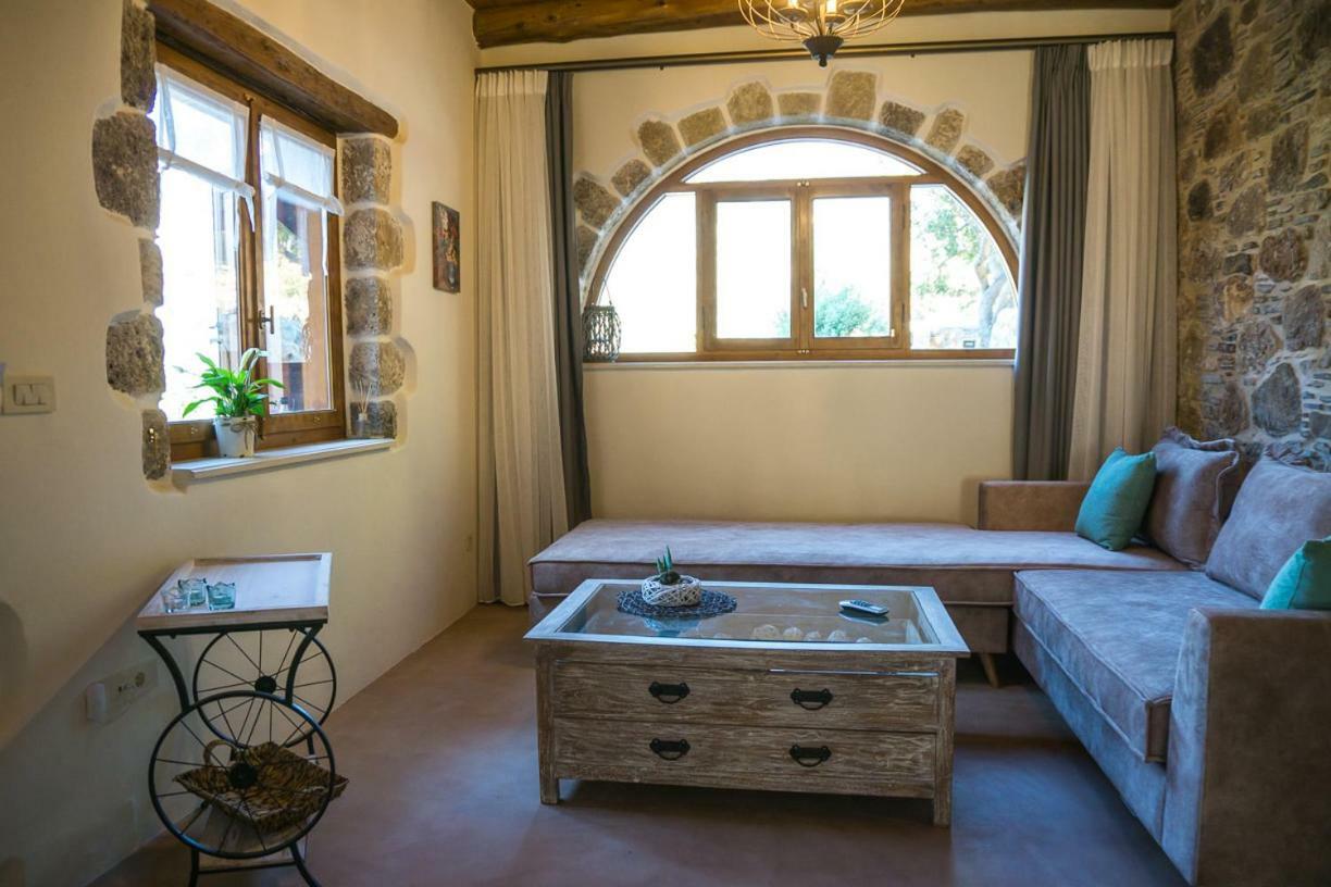 To Spiti Mas Apartment Sougia Bagian luar foto