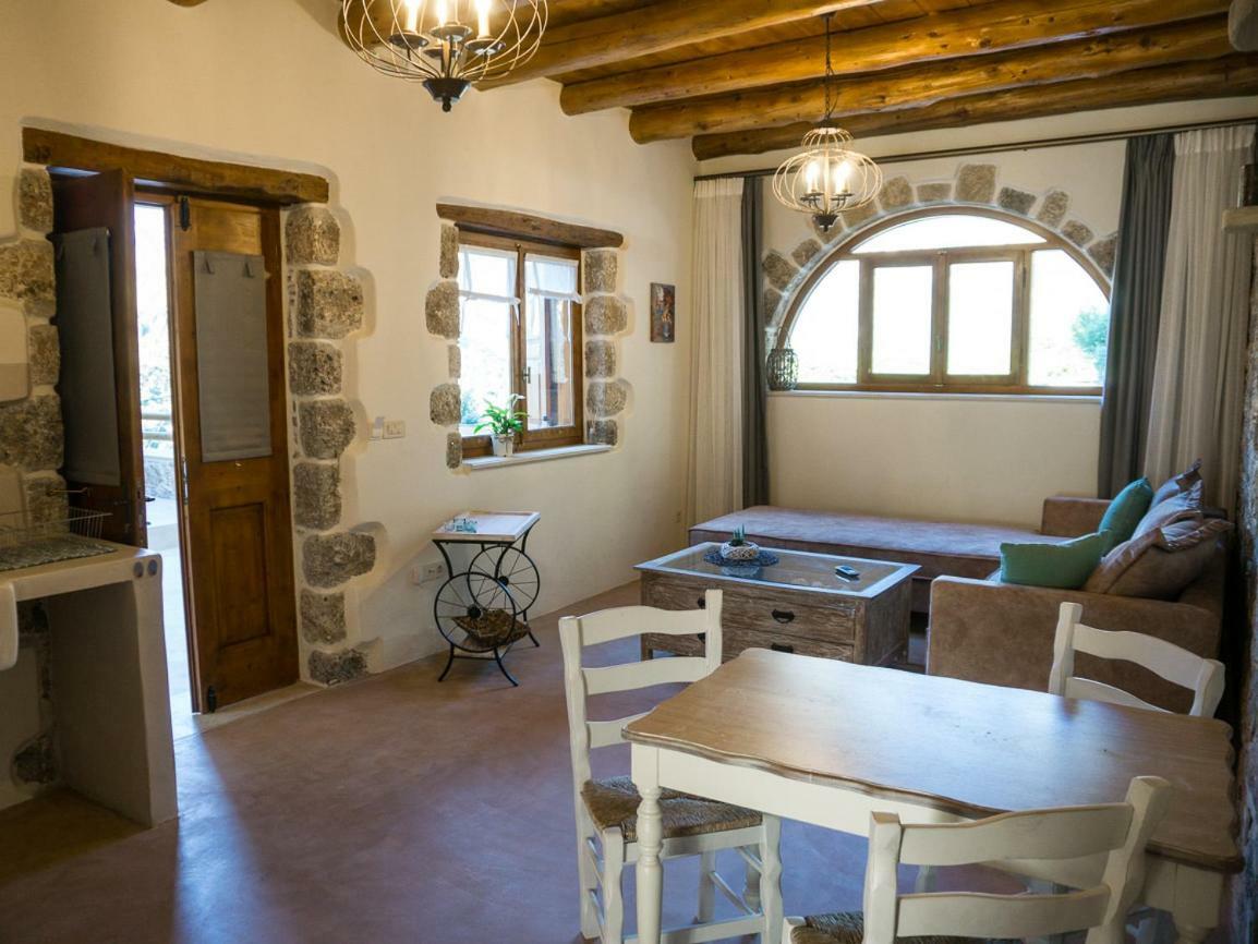 To Spiti Mas Apartment Sougia Bagian luar foto